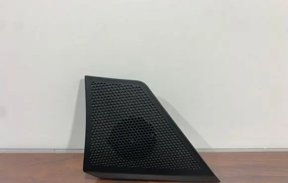 Alfa Romeo Stelvio Panel speaker 