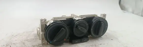 Volkswagen Golf IV Climate control unit 1J0820045F 657837L11