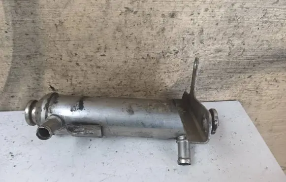 Opel Zafira B EGR valve cooler 55203716