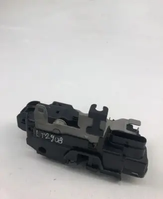 Volvo XC60 Front door lock 31462456