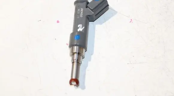 Toyota Corolla E210 E21 Fuel injector 232500T110