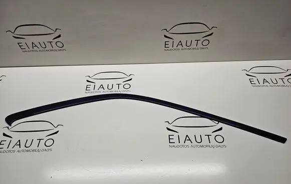 Audi Q7 4L Rear side glass trim 