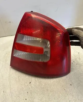 Skoda Octavia Mk2 (1Z) Rear/tail lights 1Z5945112A 7Z5945096A 1Z5945096A