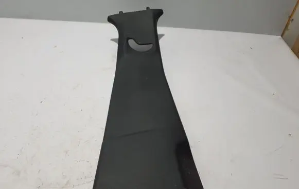 Citroen C4 III e-C4 (B) pillar trim (top) 98334467ZD