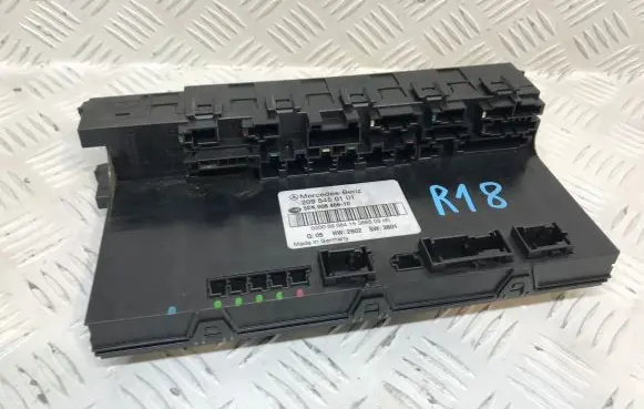 Mercedes-Benz CLK A209 C209 Fuse module 2095450101