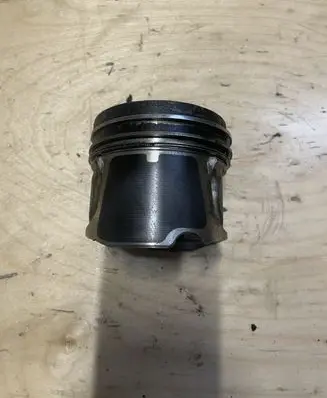 Renault Trafic II (X83) Piston 8200584249