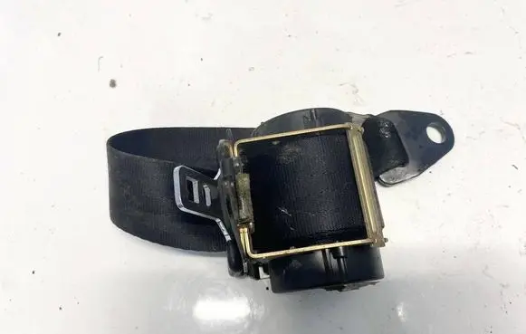 Rear seatbelt