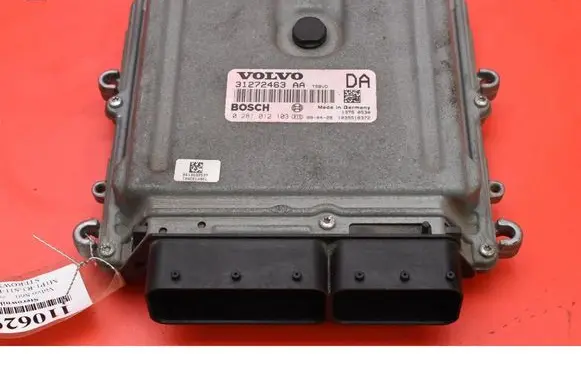 Volvo S60 Engine control unit/module ECU 31272463AA