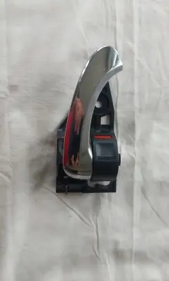 Toyota RAV 4 (XA40) Front door interior handle
