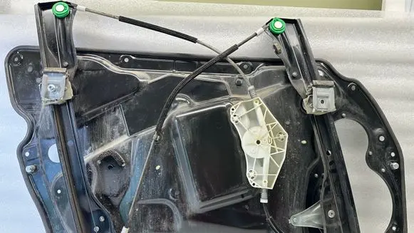 Volkswagen PASSAT B7 Front window lifting mechanism without motor 3AA837756 929909101 0113
