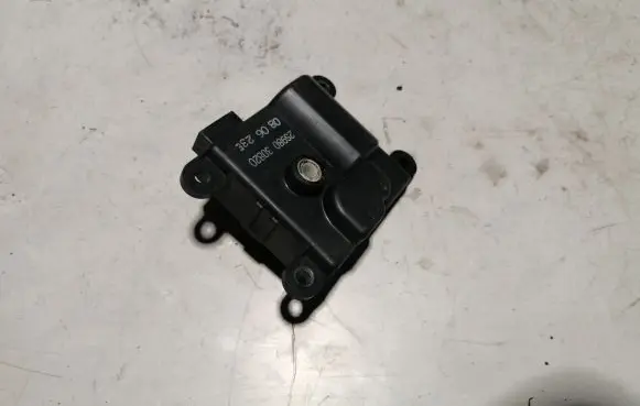 Opel Agila B Air flap motor/actuator 2S98030820