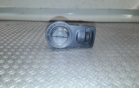 Opel Astra J Light switch 13268707