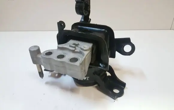 Engine mount bracket