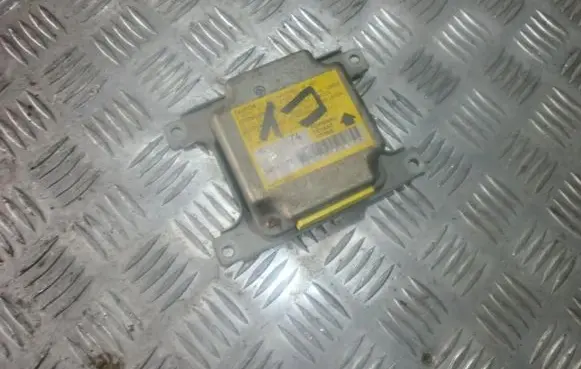 Mitsubishi Colt Airbag control unit/module MB953174