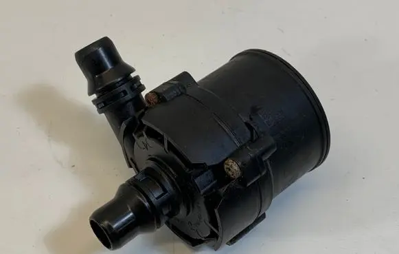 BMW 5 G30 G31 Electric auxiliary coolant/water pump 9372723 0392023248