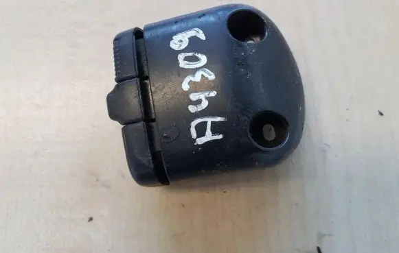 Honda CR-V Steering wheel buttons/switches 050222