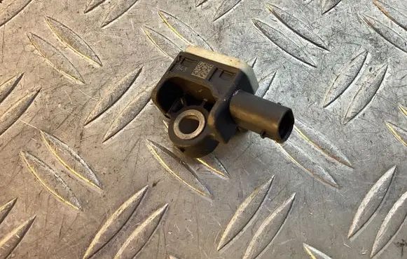 Porsche Cayenne (92A) Airbag deployment crash/impact sensor 2H0959351