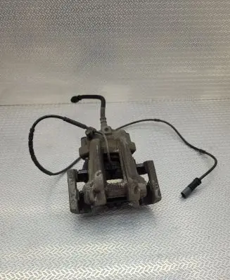 BMW 4 F36 Gran coupe Rear brake caliper