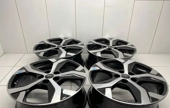 Ford Mustang Mach-E R18 alloy rim 