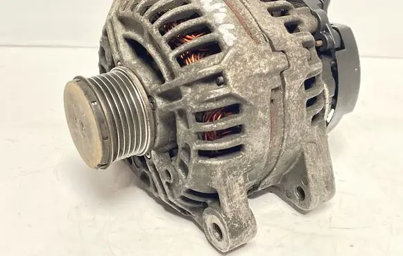 Citroen Berlingo Generator/alternator 9646321880