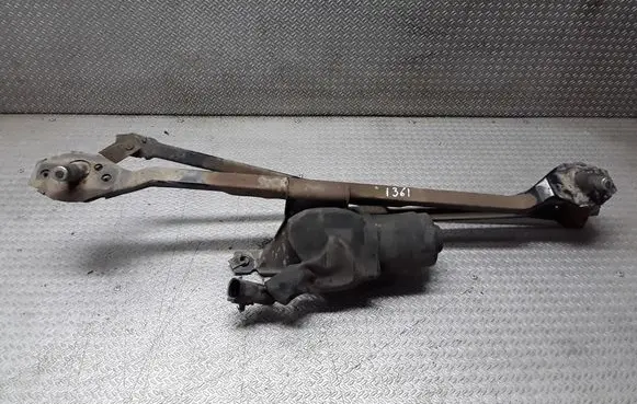 Jeep Cherokee Front wiper linkage and motor