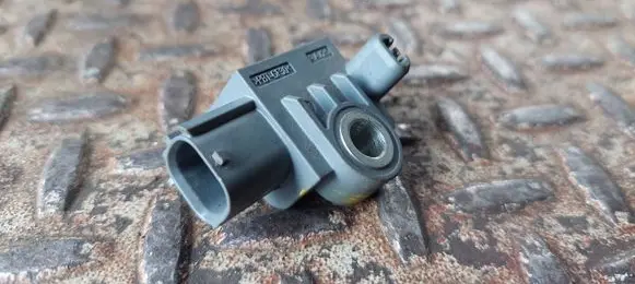KIA Sportage Airbag deployment crash/impact sensor 95920B4000