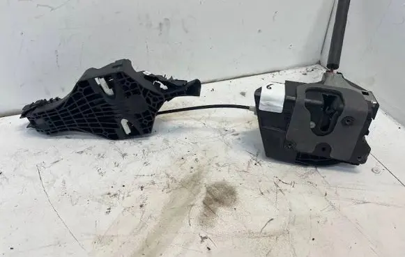 Land Rover Discovery Sport Rear door lock LK7224995BA