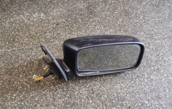 Mitsubishi Lancer Front door electric wing mirror