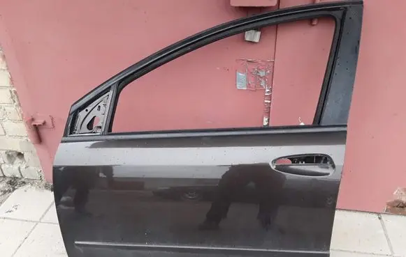 Fiat Croma Front door