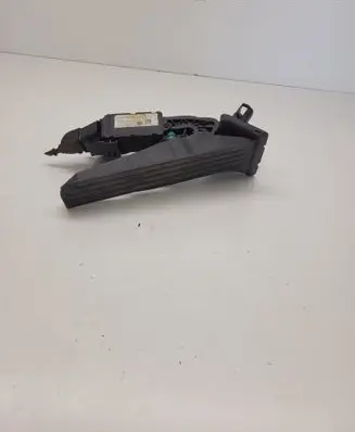 Volkswagen Touran I Accelerator throttle pedal 1T1723503H 6PV00868901
