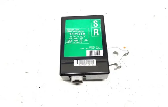 Toyota Avensis T270 Door control unit/module 8974005020 61B391000