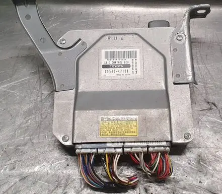 Toyota Prius (XW20) ABS control unit/module 8954047100