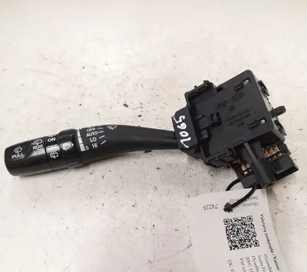 Hyundai Santa Fe Wiper control stalk 202005765