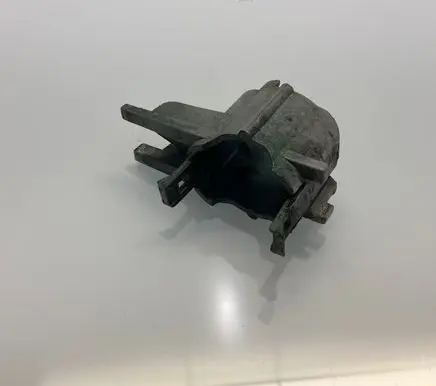 Mercedes-Benz E W211 Front parking sensor holder (PDC) A2118850367 2118850367