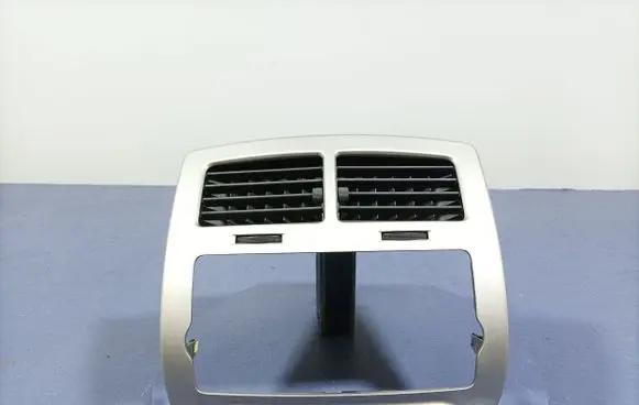 Other sill/pillar trim element