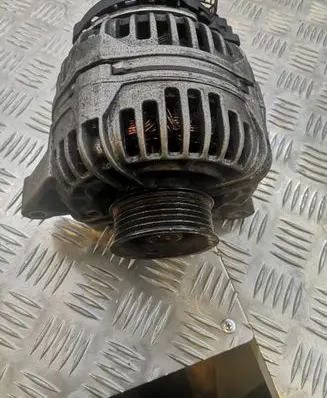 Audi A6 S6 C5 4B Generator/alternator A3TB4981