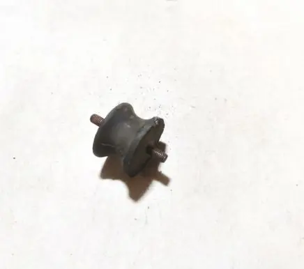 BMW 5 E39 Engine mount bracket 1094916
