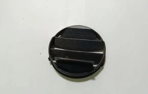 Volkswagen Golf IV Dash center air vent grill 1J0819705A