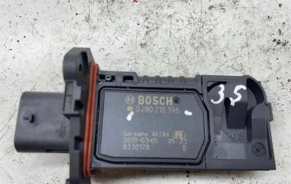 Land Rover Range Rover Sport L494 Mass air flow meter 0280218396