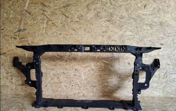 Hyundai i30 Radiator support slam panel 64105G4120