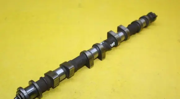 Ford Mondeo Mk III Camshaft 