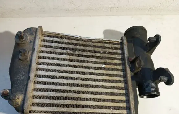 Audi A6 S6 C6 4F Intercooler radiator