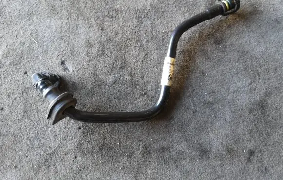 BMW 3 F30 F35 F31 Vacuum line/pipe/hose 7602020