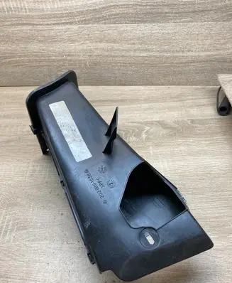 Mercedes-Benz C W202 Brake cooling air channel/duct 2028891036