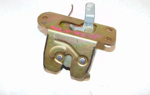 Mitsubishi Colt Tailgate/trunk/boot lock/catch/latch MR200092