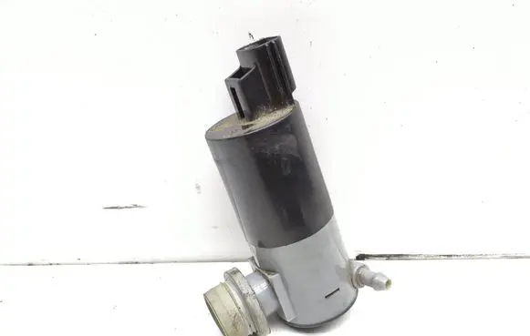 Volvo V40 Windscreen/windshield washer pump 1019873