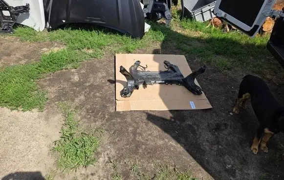 BMW X2 F39 Front axle beam 6872729