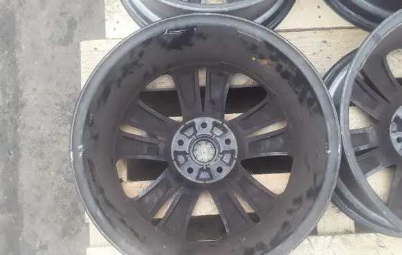 KIA Sportage R18 alloy rim 