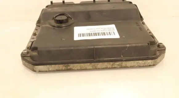 Toyota Avensis T270 Engine control unit/module ECU 8966105D30