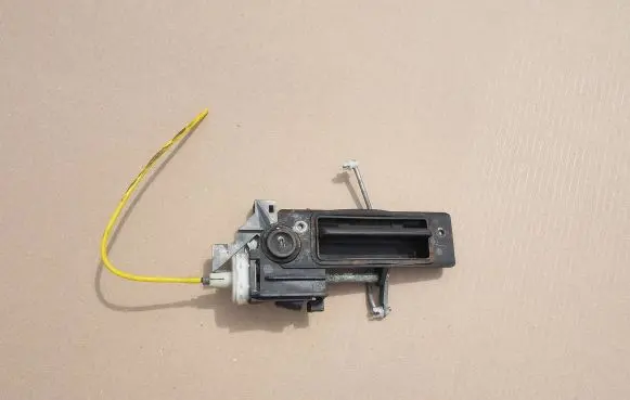 Mercedes-Benz E W210 Loading door exterior handle 32409603D